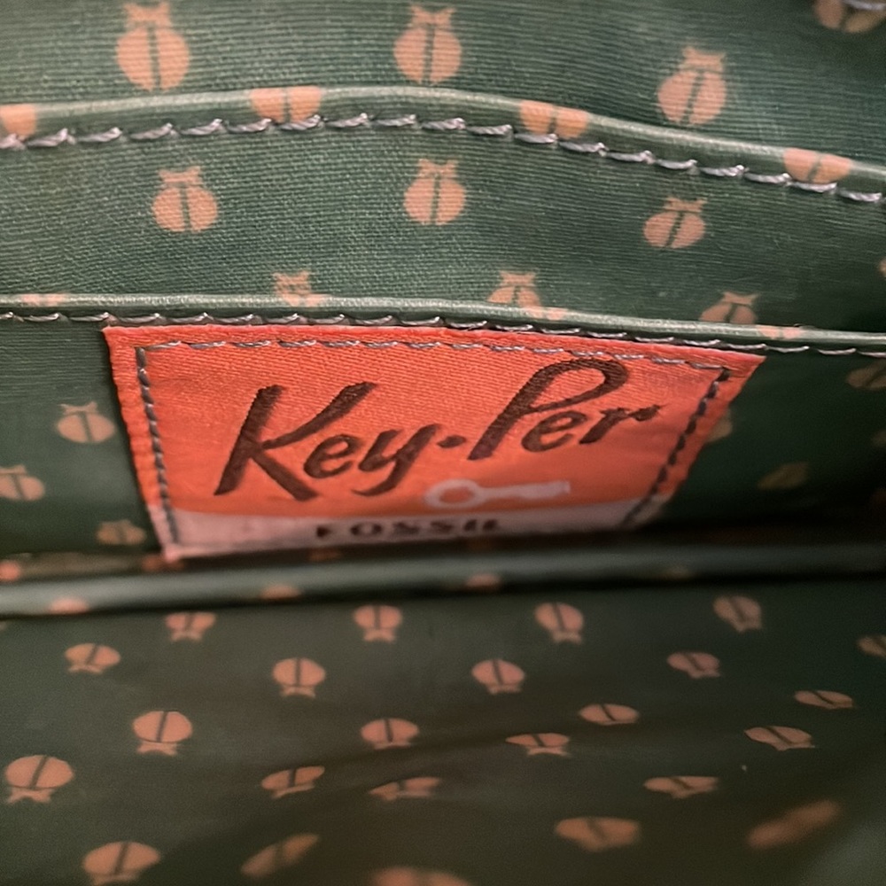 Fossil Key-Per Wristlet - image 4